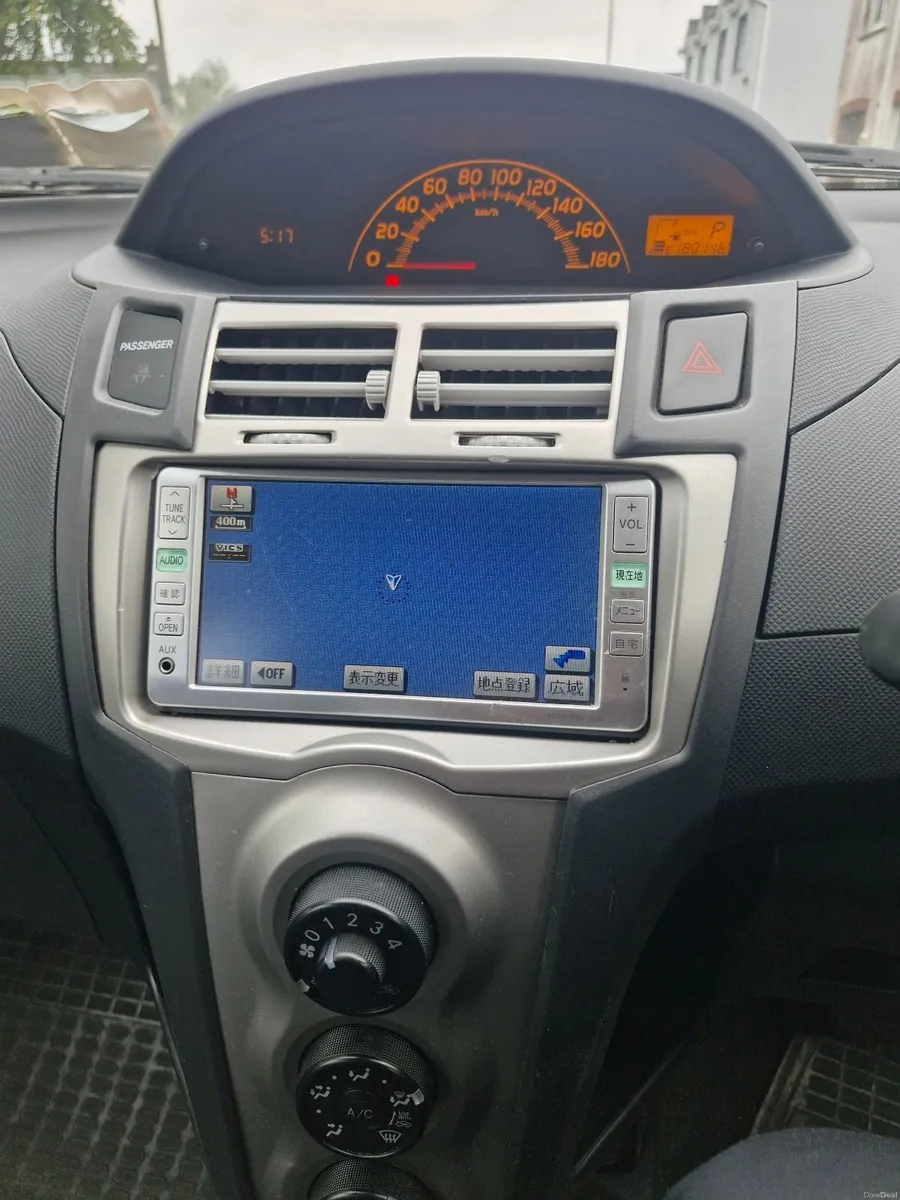 Toyota Vitz 2011 Automatic - Image 2