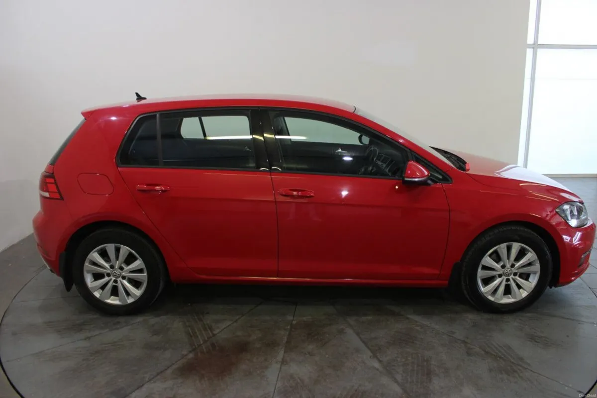 Volkswagen Golf 1.6 TDI 115HP Comfortline - TENDER - Image 3