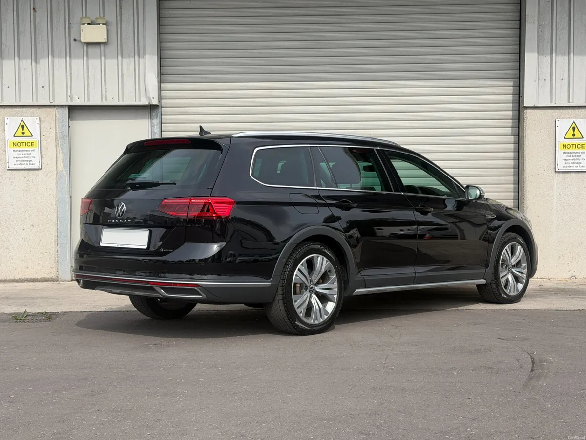 2022 Volkswagen Passat 2.0 TDI All-Track 4 Motion - Image 4