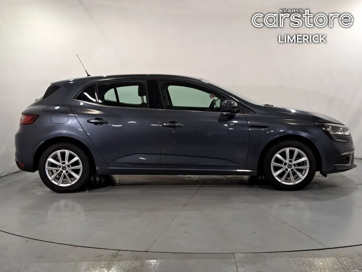Renault Megane 1.3TCe 140 GPF PLAY - Image 2