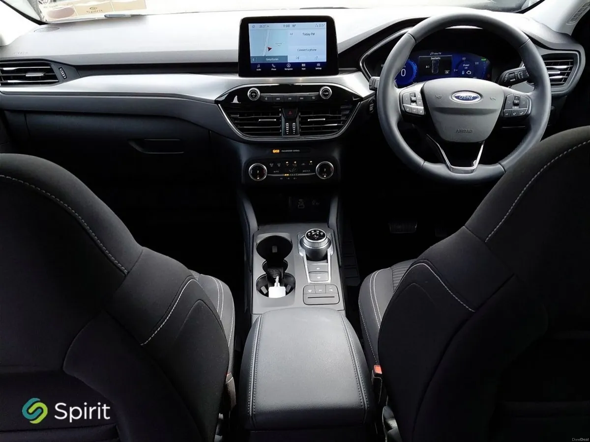 Ford Kuga 2.5 Duratec 225PS PHEV Titanium Auto - Image 4
