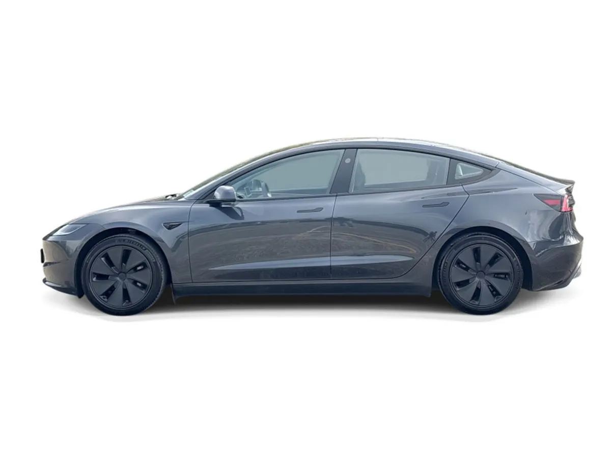 Tesla Model 3 LONG RANGE AWD - Image 6