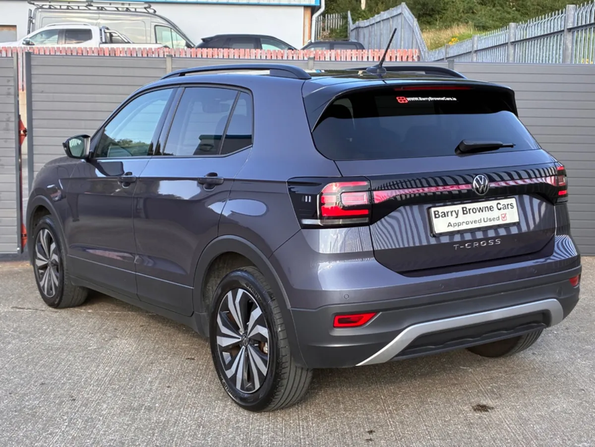 Volkswagen T-Cross BLACK EDITION TSI - Image 4
