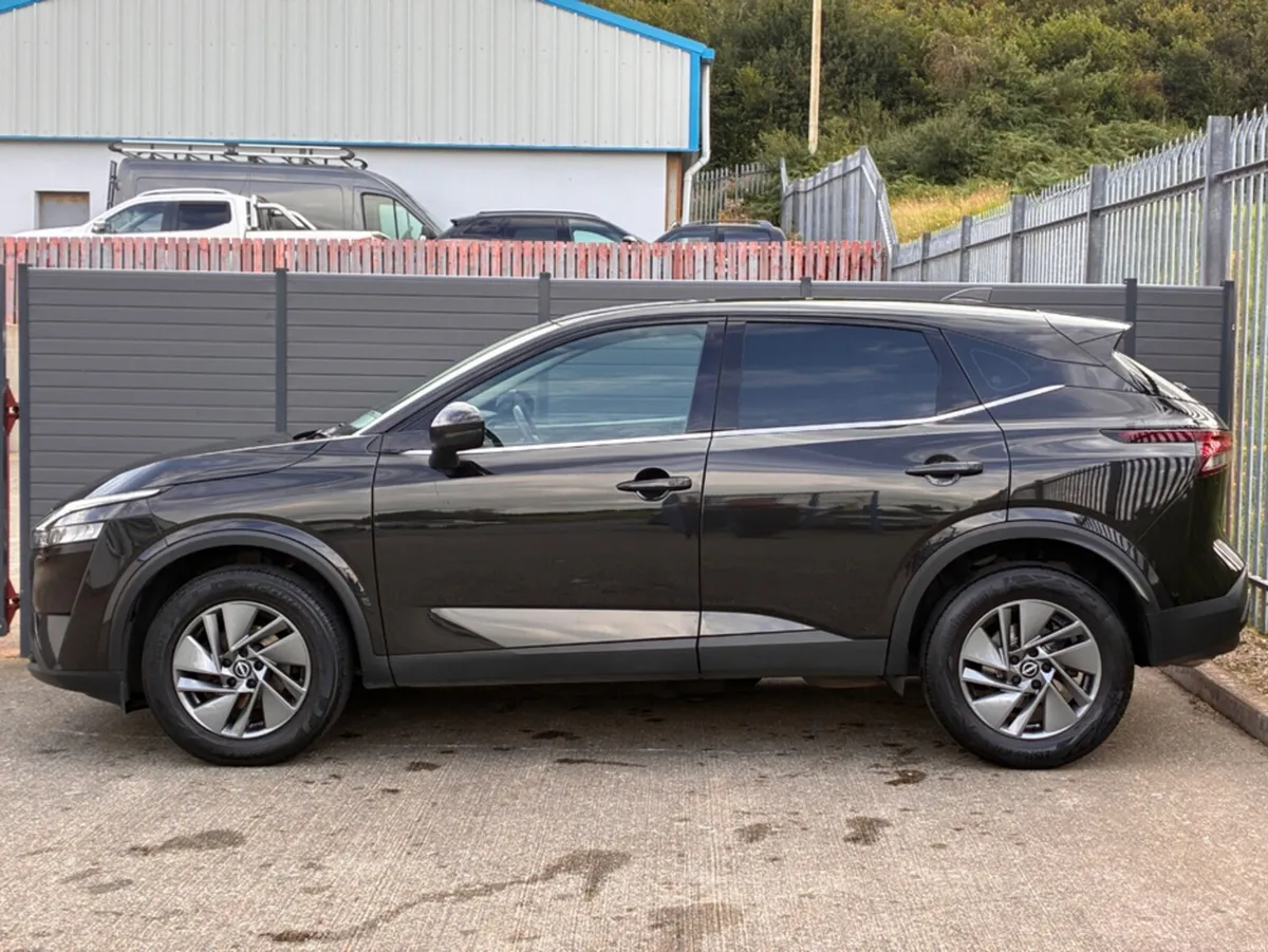 Nissan Qashqai ACENTA PREMIUM DIG-T - Image 3