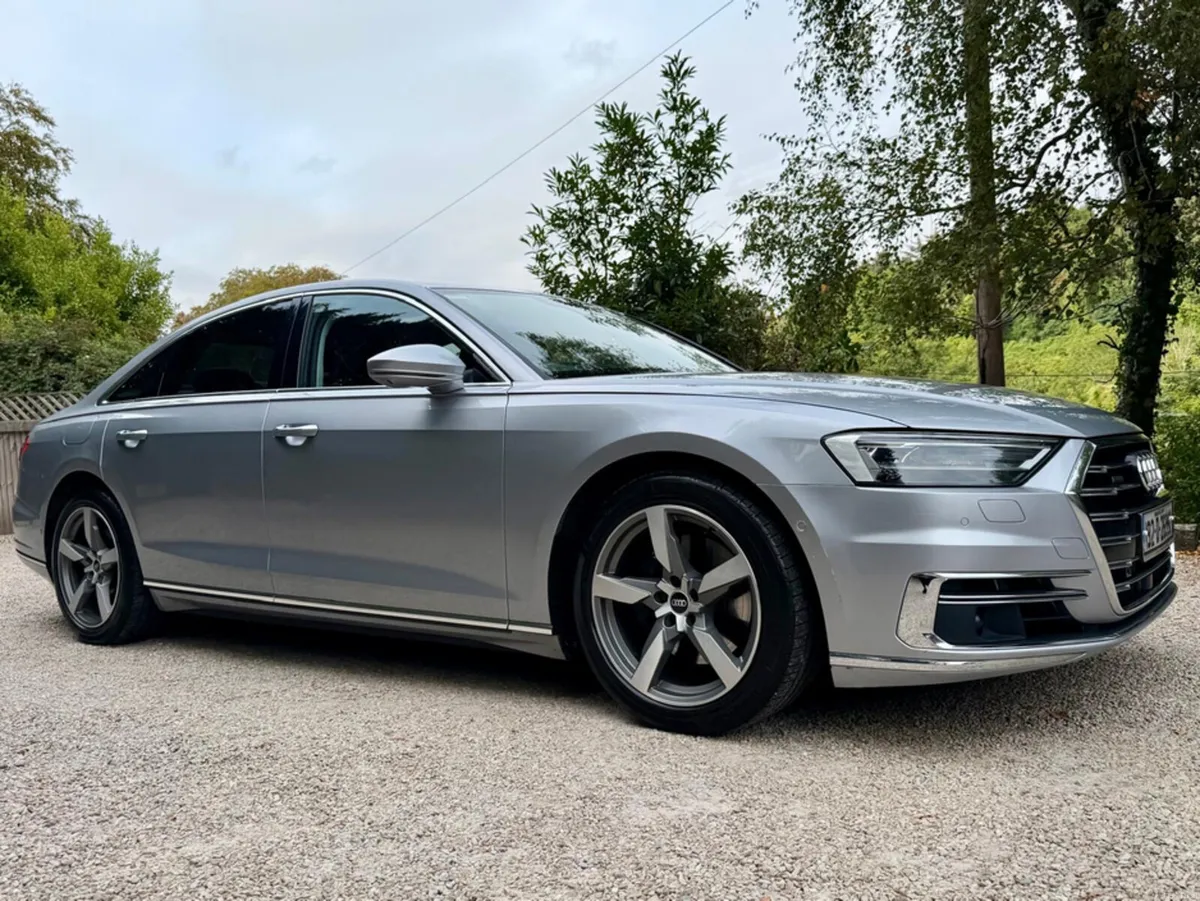 Audi A8 3.0 TDI 50 QUATTRO 286PS *AA Approved…BANG - Image 2