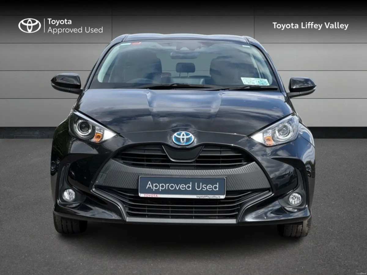Toyota Yaris YARIS HYBRID LUNA - Image 5
