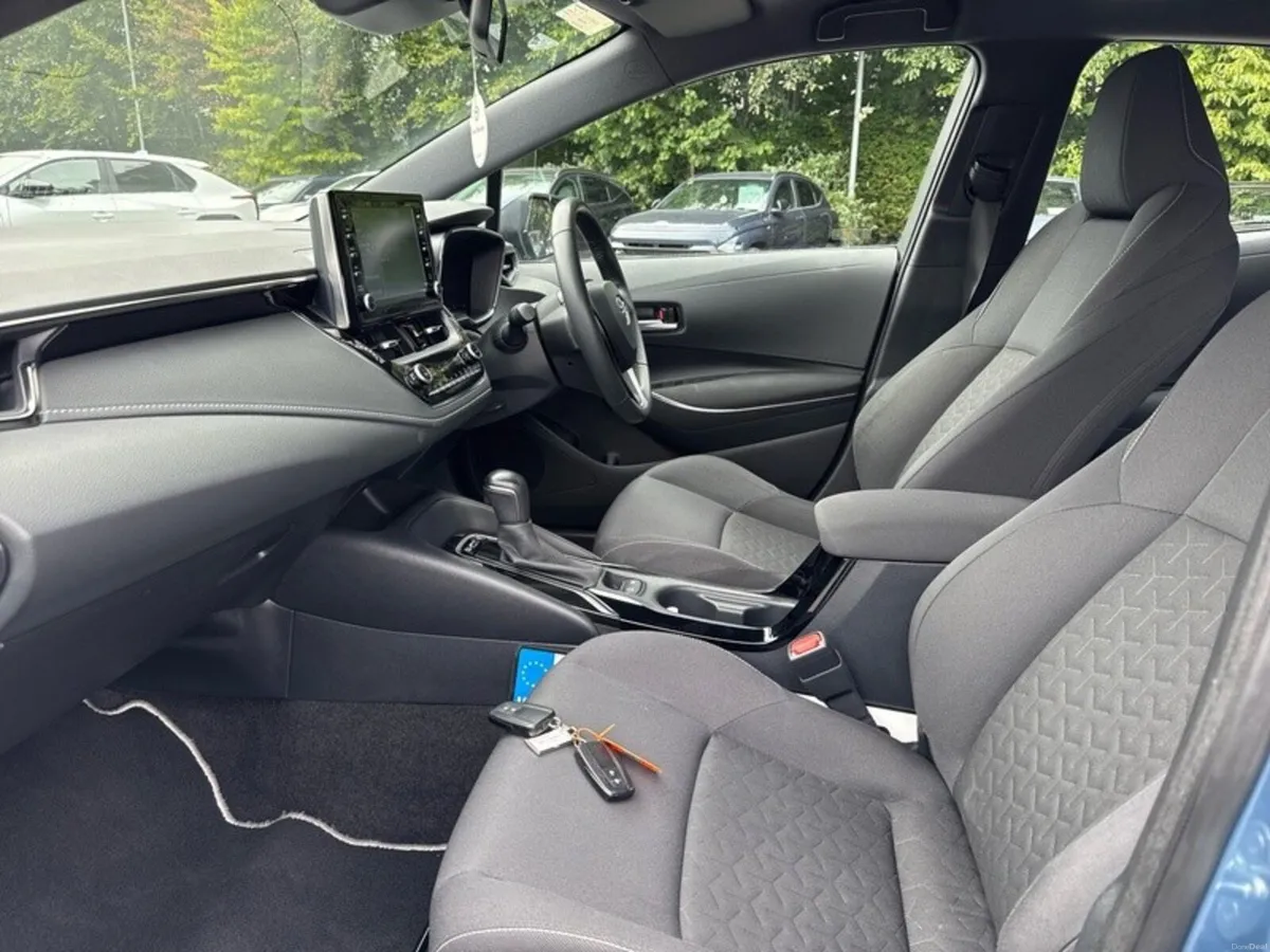 Toyota Corolla COROLLA HYBRID LUNA H/B - Image 6