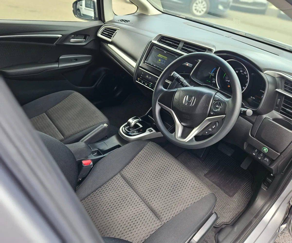 Honda Fit 2019 Petrol Automatic 28Kmiles - Image 2