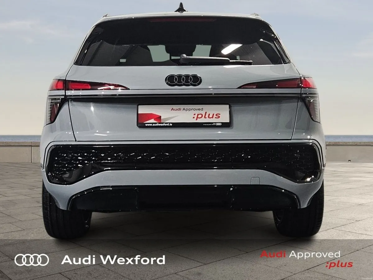 Audi Q3 Audi Q3 SUV S line TDI 110 kW S tronic ** - Image 6