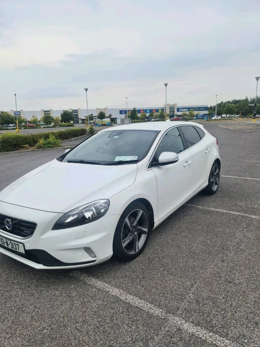 VOLVO V40 2015 R DESIGN - Image 2
