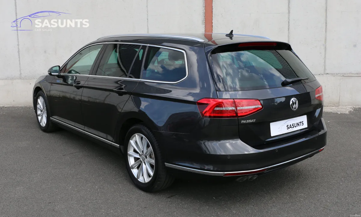 VOLKSWAGEN PASSAT HIGHLINE - Image 5