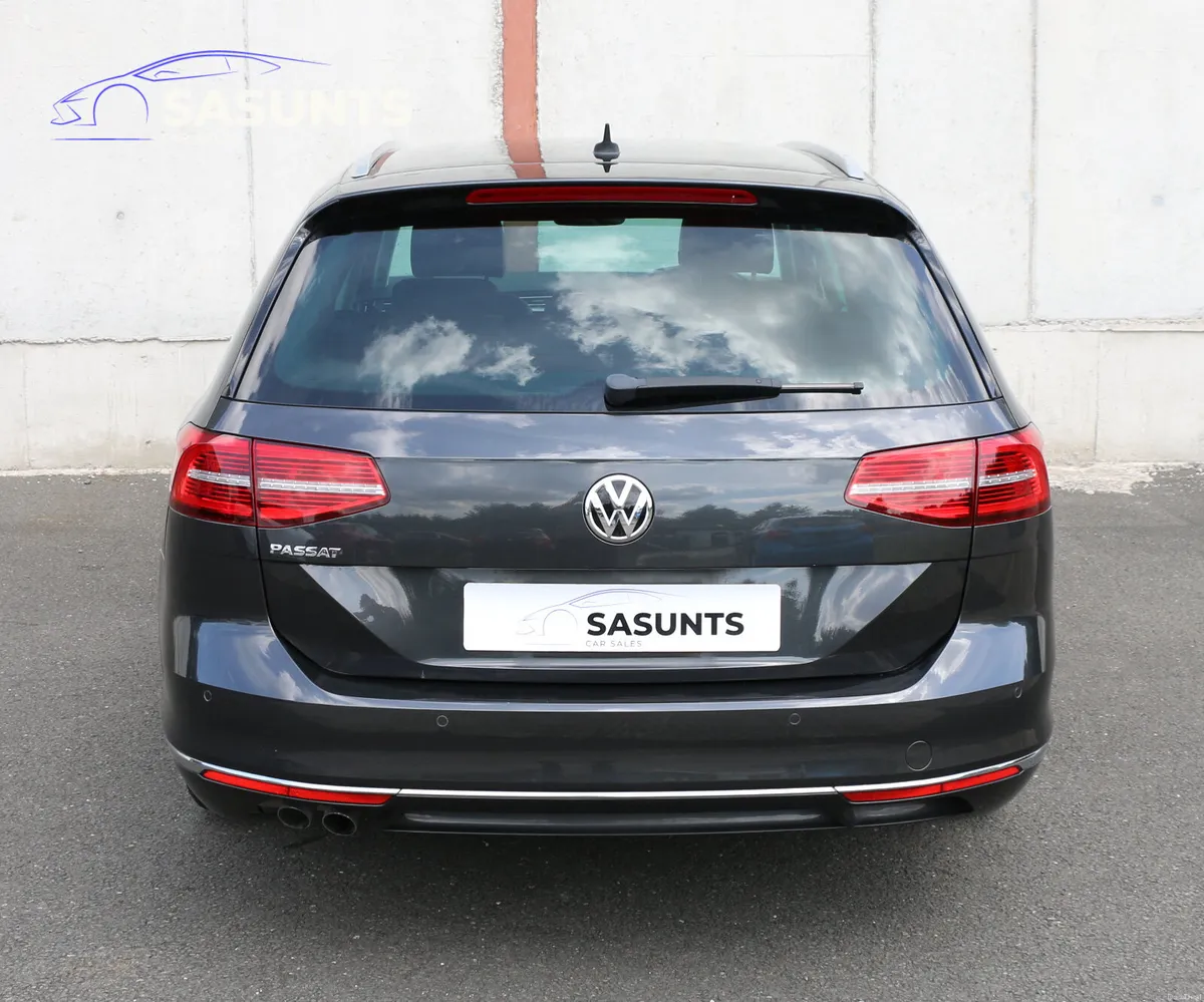 VOLKSWAGEN PASSAT HIGHLINE - Image 6