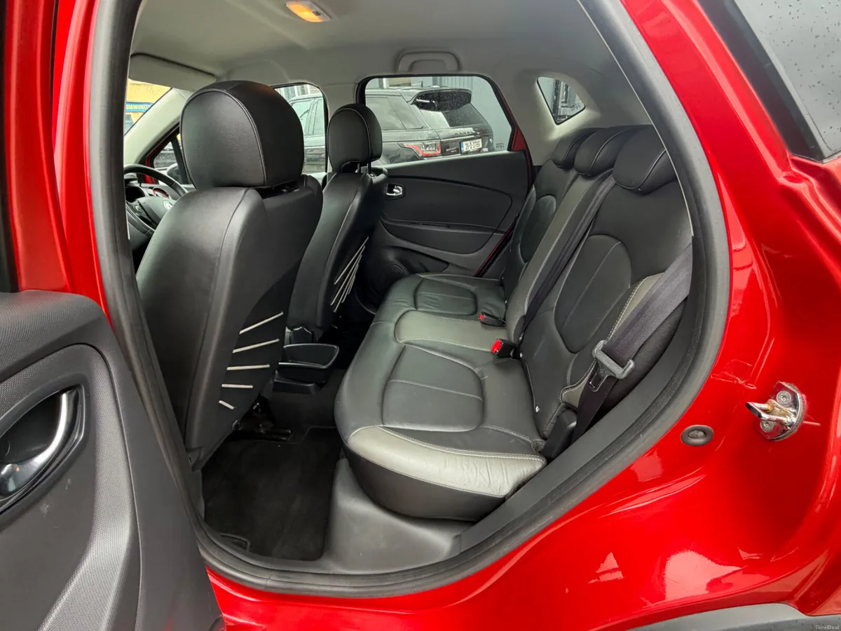 152 RENAULT CAPTUR 1.5DCI SIGNATURE = HIGH SPEC = - Image 6