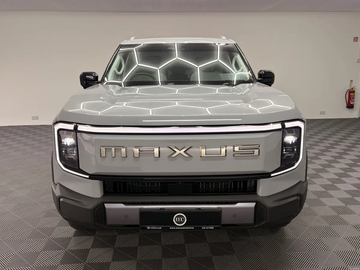 Maxus eTERRON 9 Premium 102KWh Crewcab 2026 - Image 5