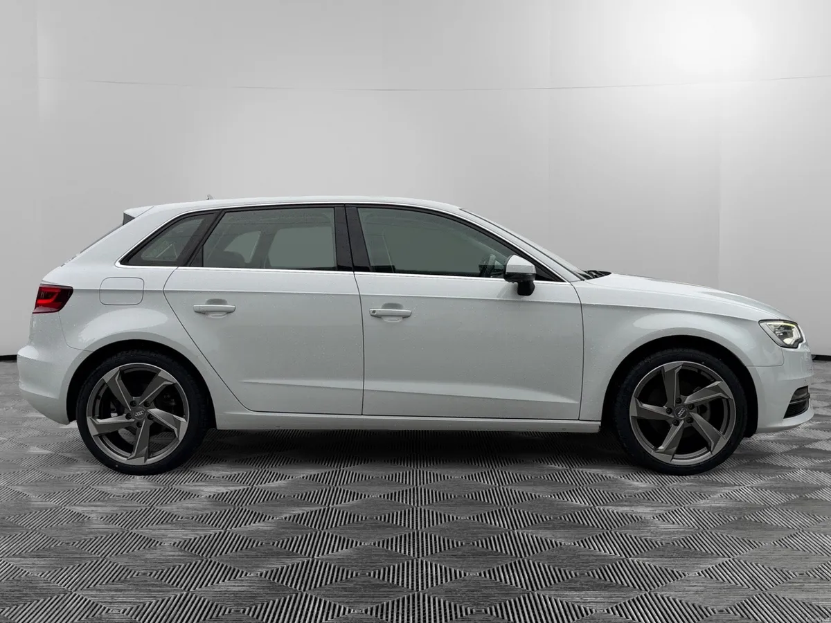 AUDI A3 S-TRONIC LEATHER *LOW KM* - Image 6