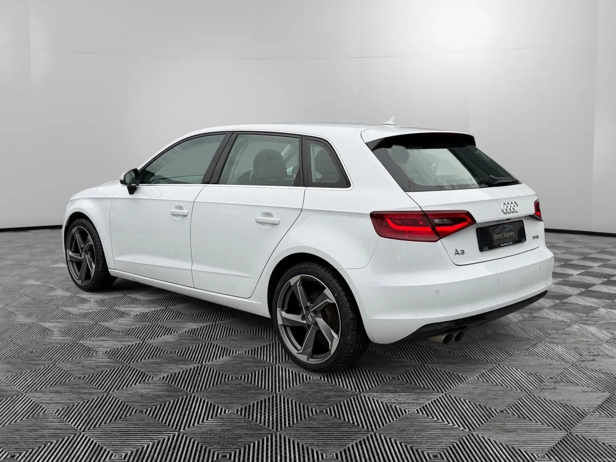 AUDI A3 S-TRONIC LEATHER *LOW KM* - Image 3