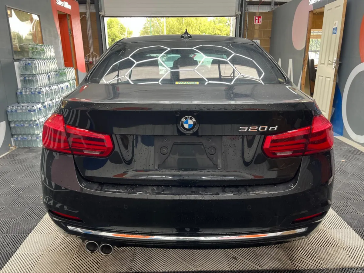 BMW 3-Series 2017 BMW 3 320D SPORT 2.0 AUTOMATIC / - Image 4