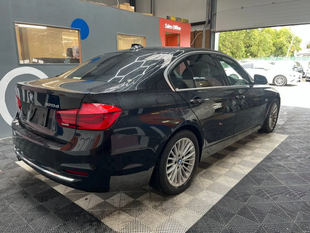 BMW 3-Series 2017 BMW 3 320D SPORT 2.0 AUTOMATIC / - Image 3