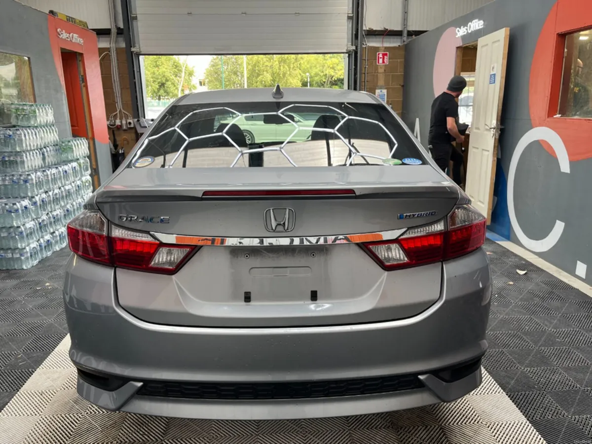 Honda Grace 2021 HONDA GRACE HYBRID DX 1.5 AUTOMAT - Image 4