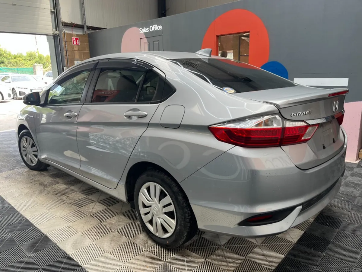 Honda Grace 2021 HONDA GRACE HYBRID DX 1.5 AUTOMAT - Image 5