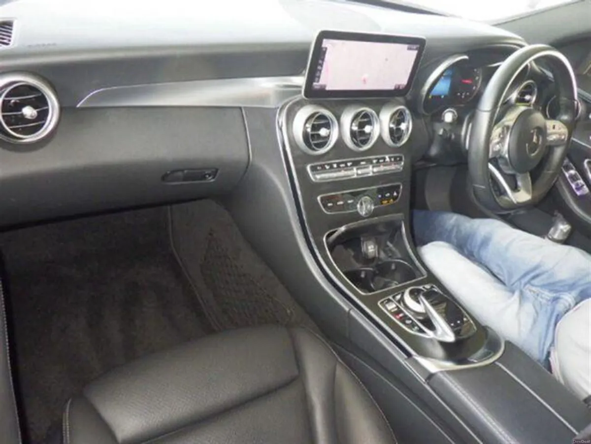 Mercedes-Benz C-Class C220D AMG-LINE AUTOMATIC - Image 3