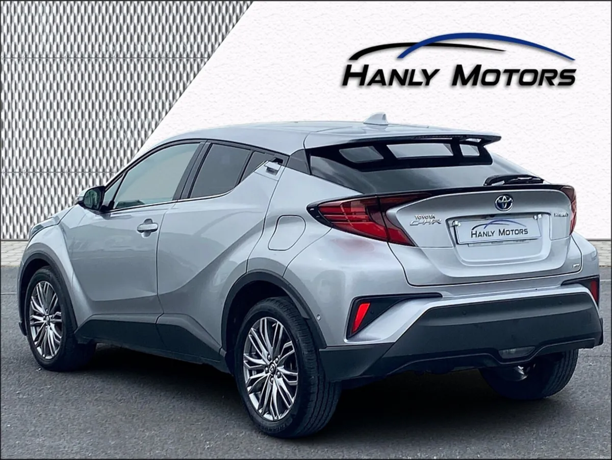 Toyota C-HR HYBRID SOL 4DR AUTO - Image 6