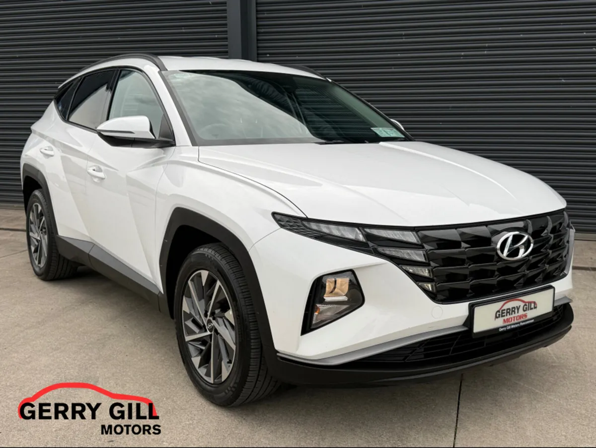 Hyundai Tucson EXECUTIVE 5DR  ** reverse camera + - Image 1
