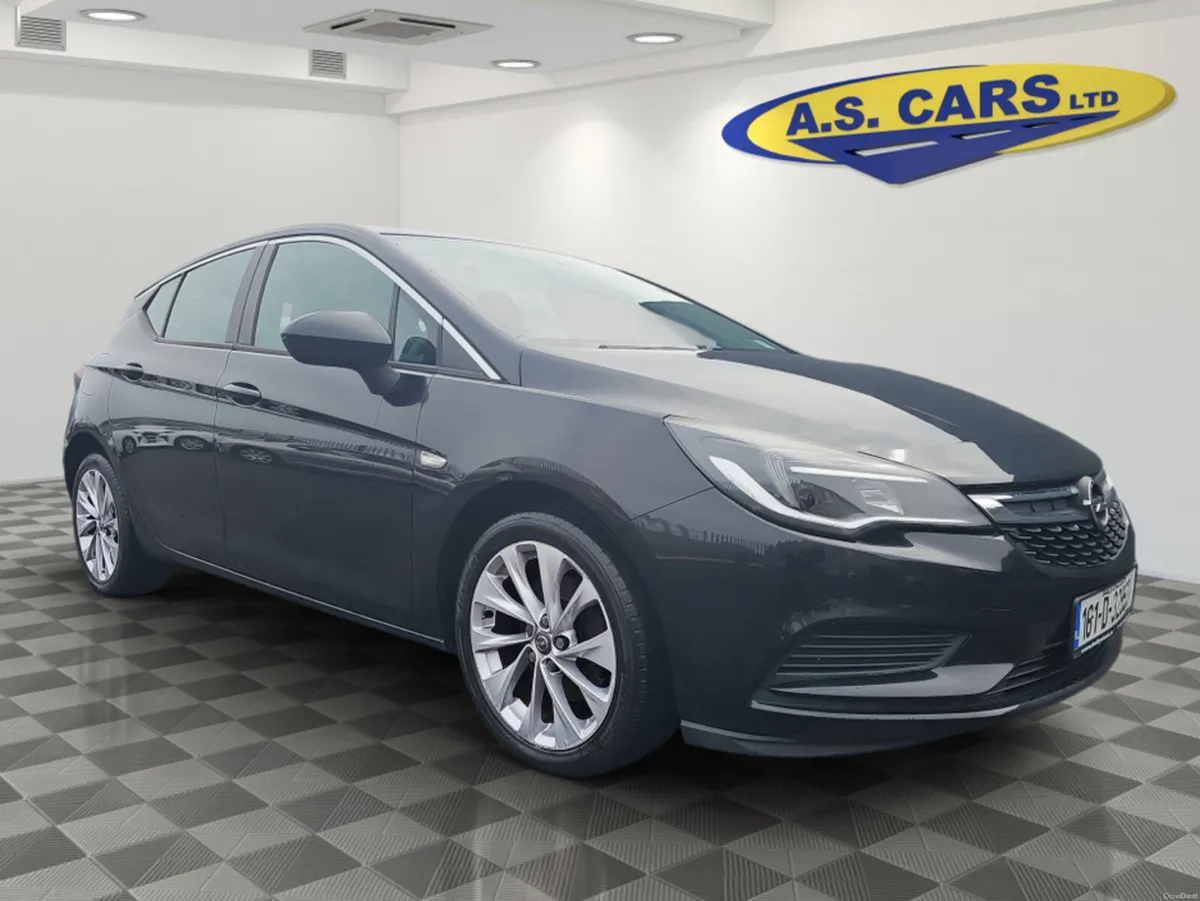 Opel Astra SC 1.6 CDTI 5DR - Image 2