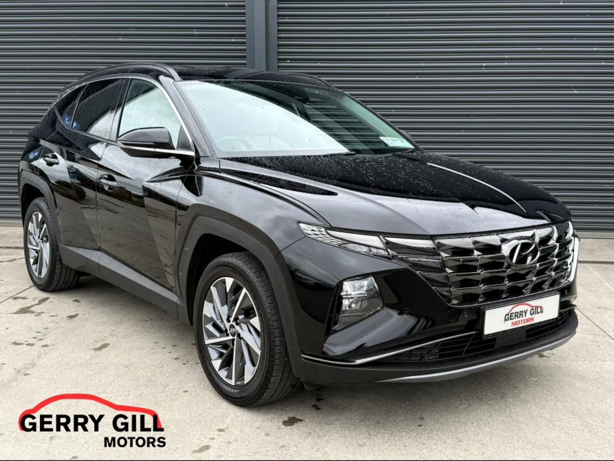 Hyundai Tucson EXECUTIVE PLUS 5DR - Image 1