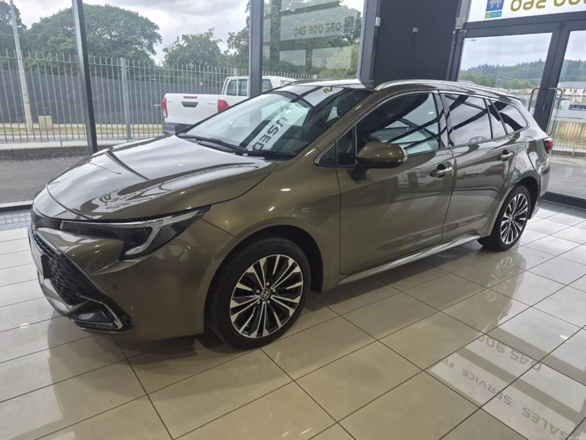 Toyota Corolla HYBRID SOL TS 4DR AUTO - Image 1