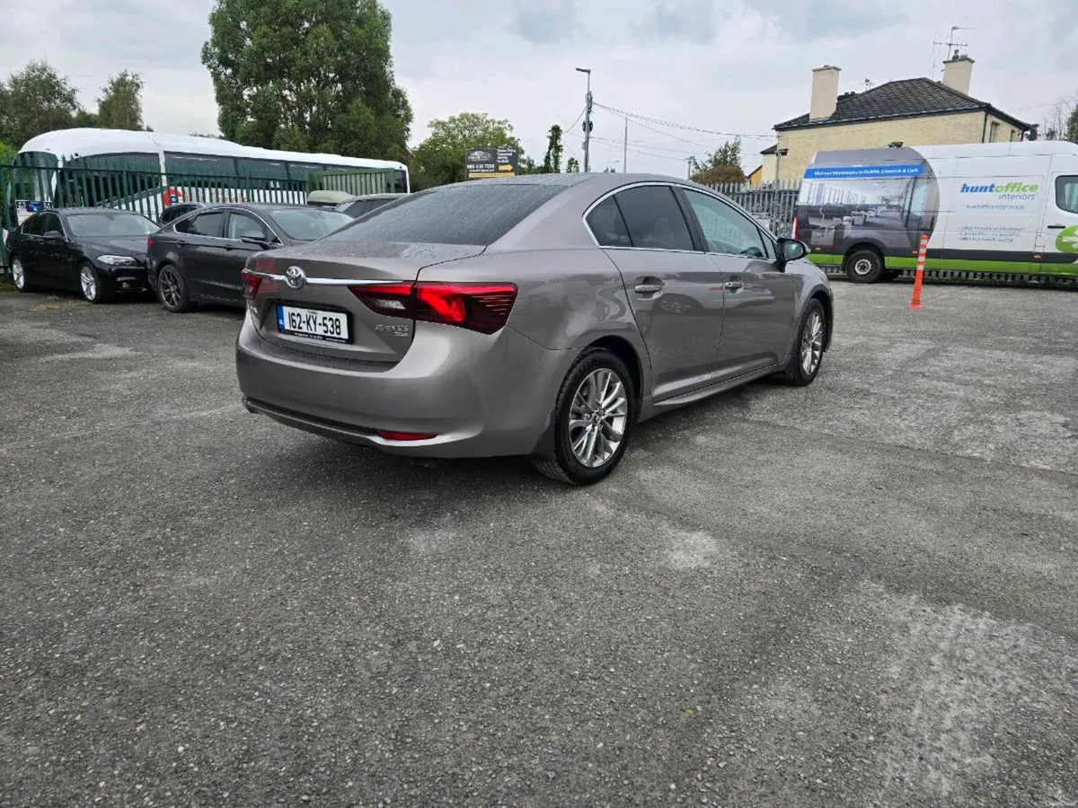 Toyota avensis luna - Image 3
