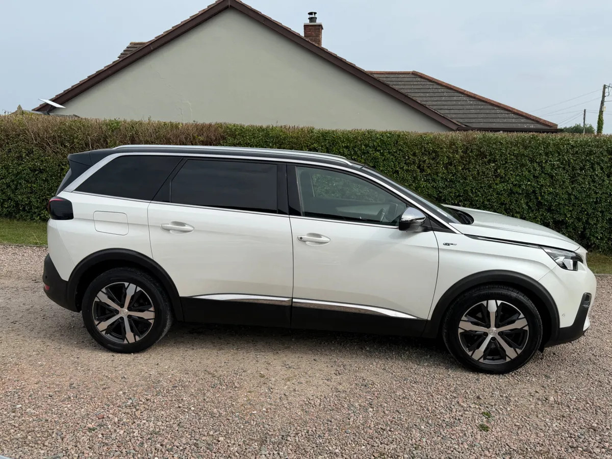 182 Peugeot 5008 GT Line Blue HDI (LOW KM) - Image 3