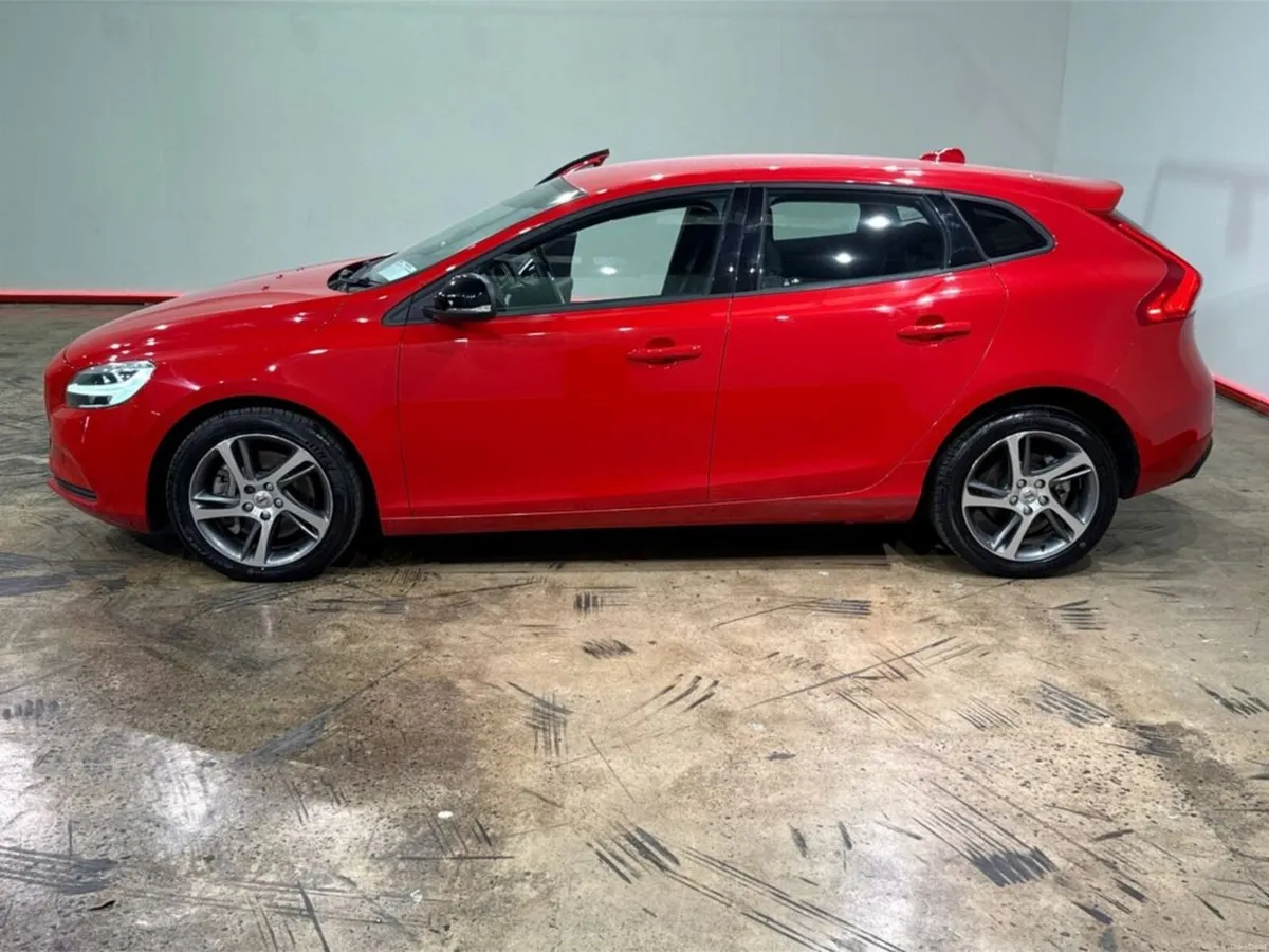 Volvo V40 1.5 AUTOMATIC - T3 MOMENTUM EDITION - FA - Image 6