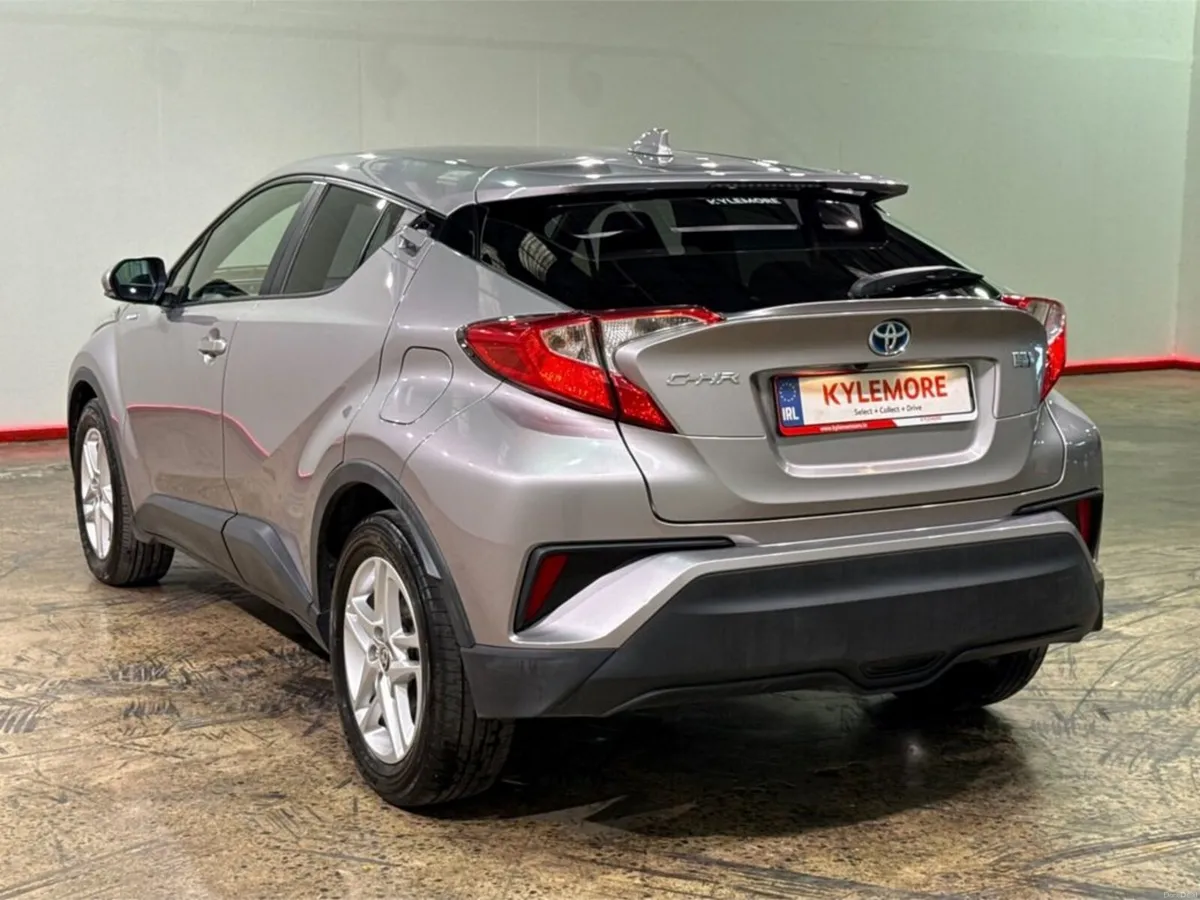 Toyota C-HR 1.8 HYBRID AUTOMATIC SUV - FACELIFT MO - Image 5
