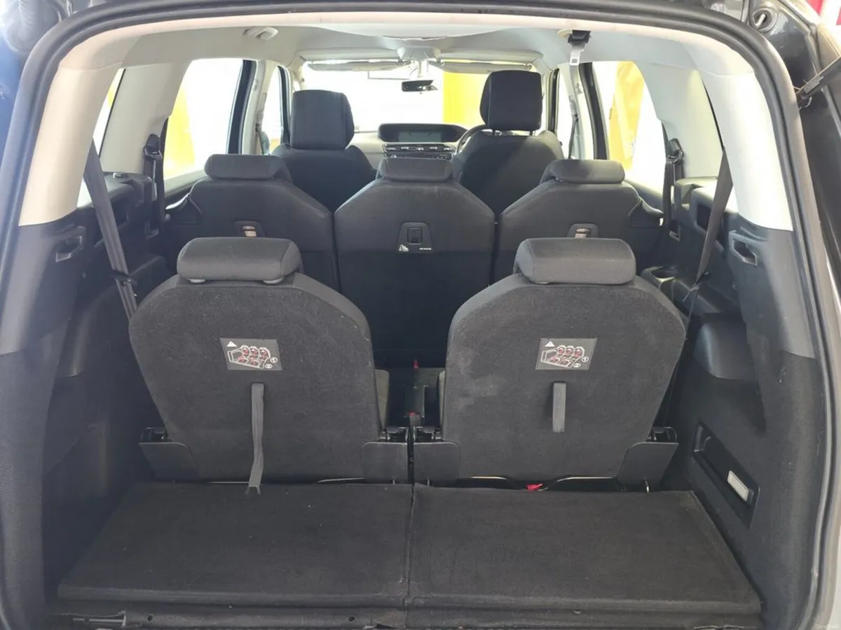 Citroen Grand C4 Picasso 7 Seats Automatic Touch E - Image 6