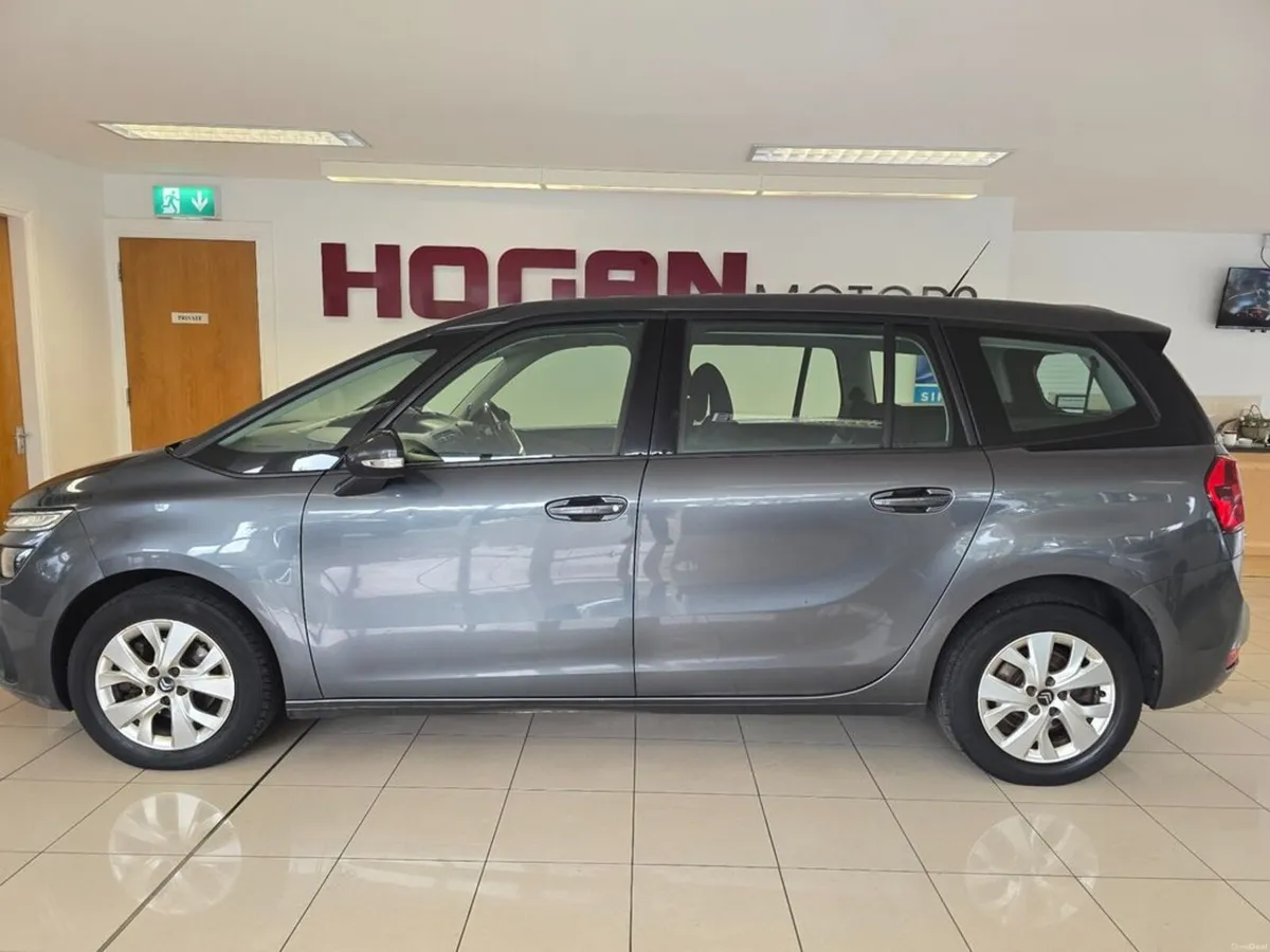 Citroen Grand C4 Picasso 7 Seats Automatic Touch E - Image 4
