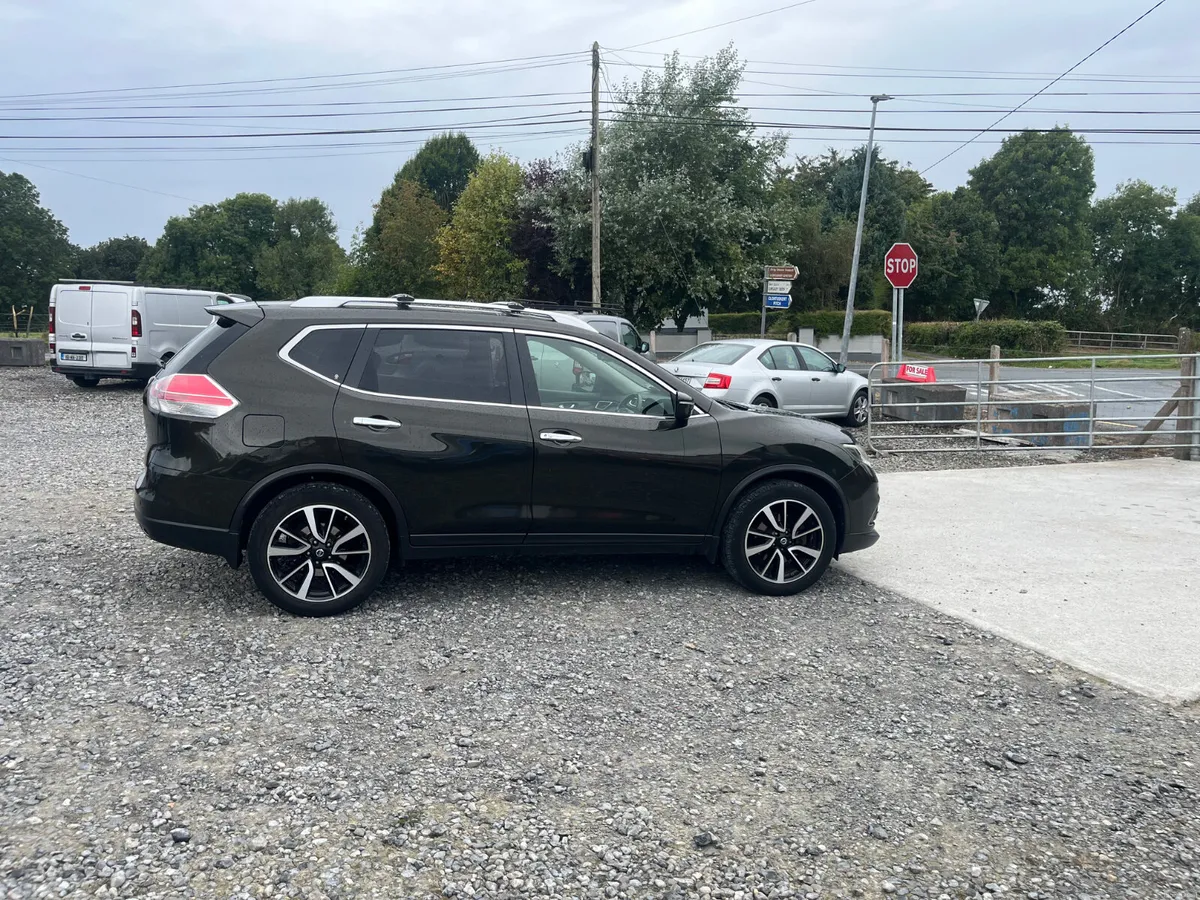 2016 Nissan X-Trail 4x4  7 seater - Image 2