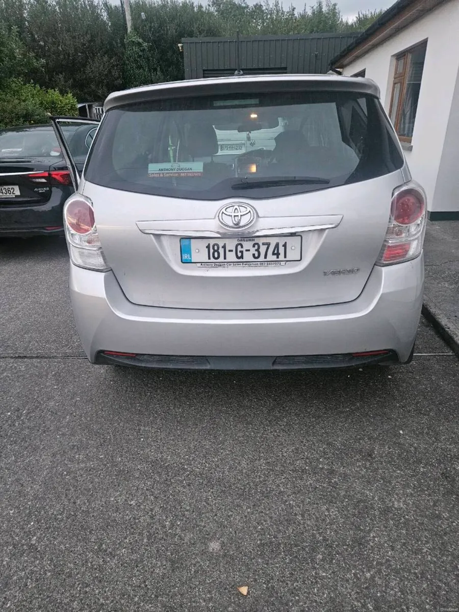 Car - Image 5
