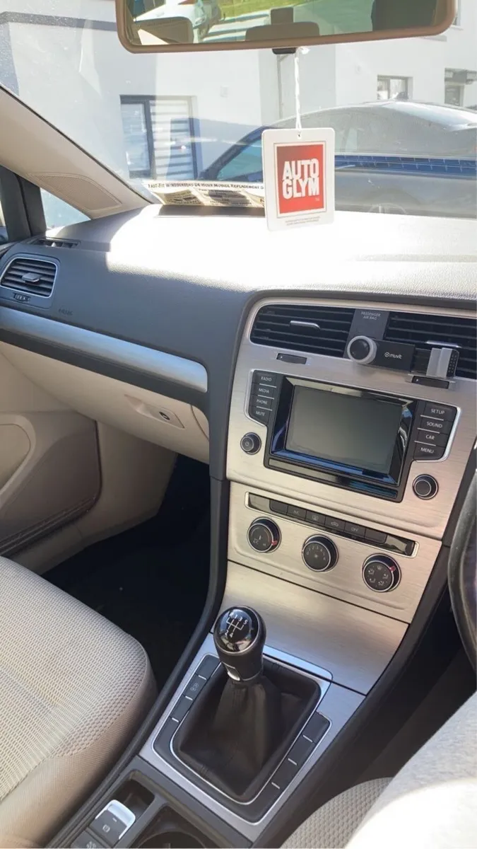 Volkswagen Golf - Image 3