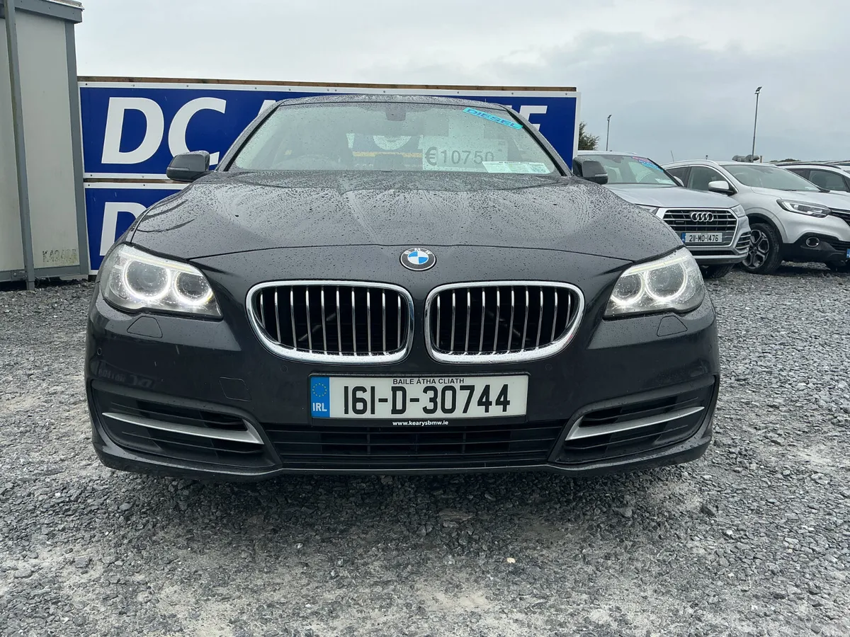2016 BMW 520d SE AUTOMATIC LEATHER SPOTLESS - Image 3