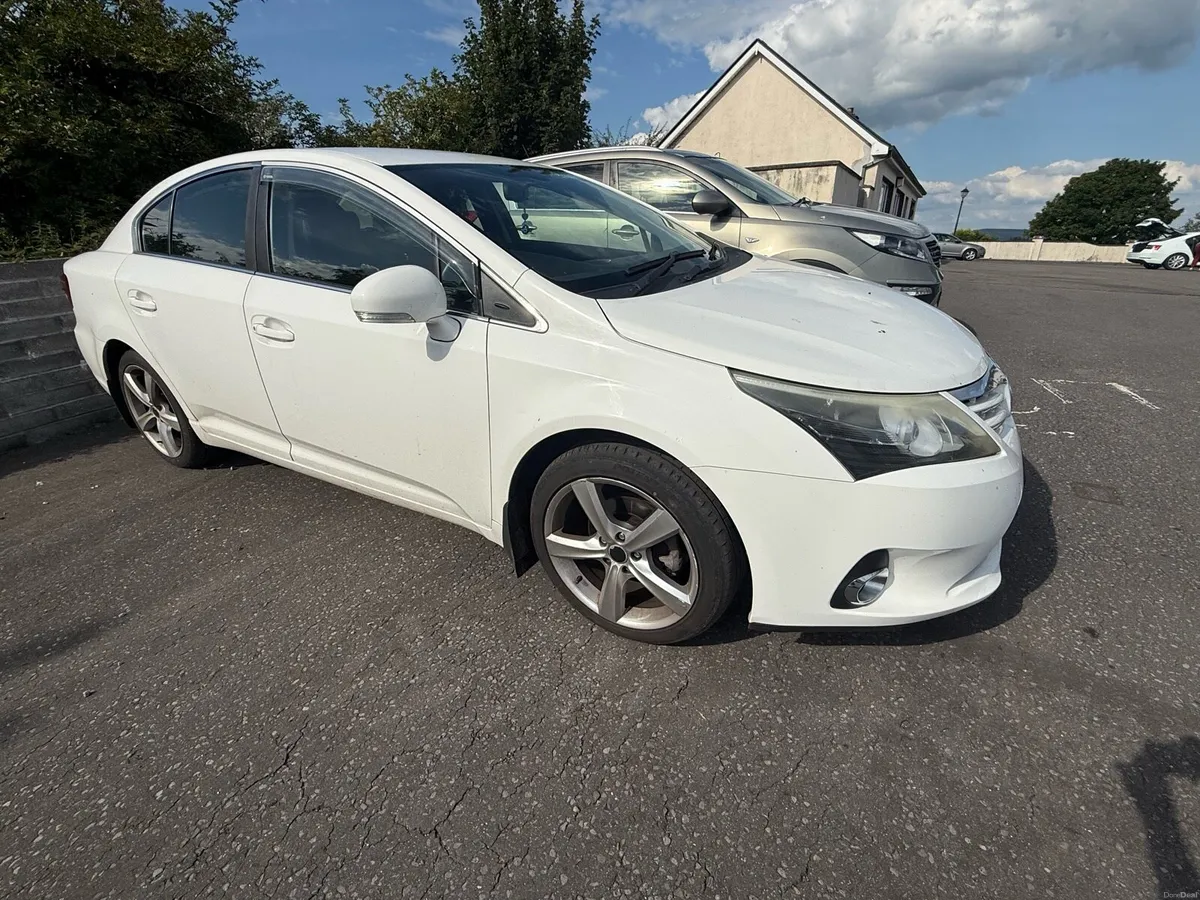 Toyota Avensis Luna - Image 1