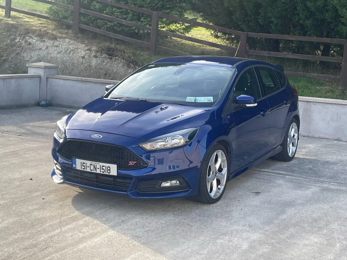 Ford Focus ST 2015 - Image 2