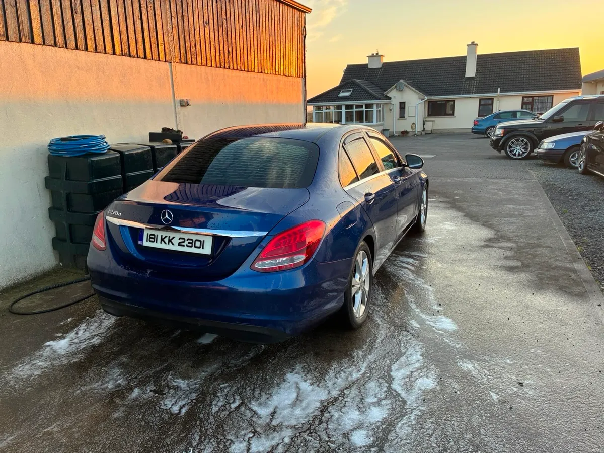 2018 C220d Mercedes Benz 2.0 - Image 2