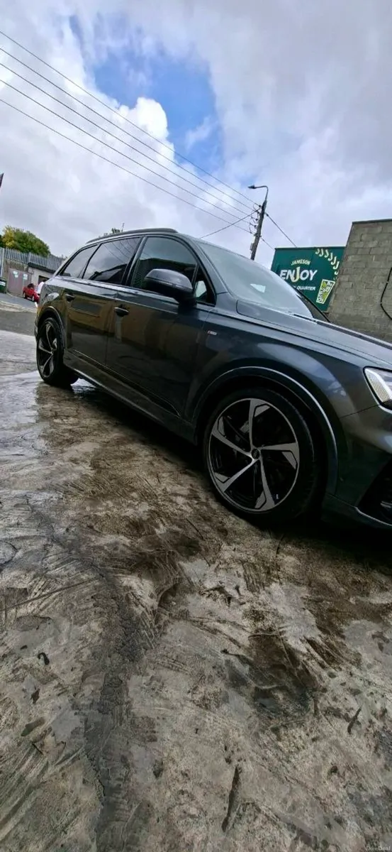 Audi q7 - Image 1