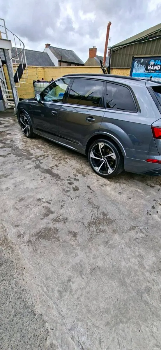Audi q7 - Image 5