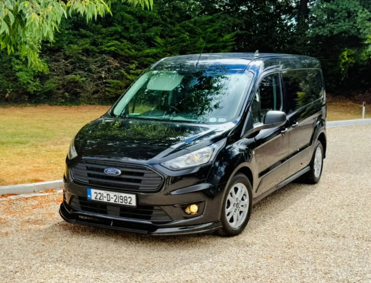 2022 Ford Transit Connect LWB Stunning Condition - Image 3