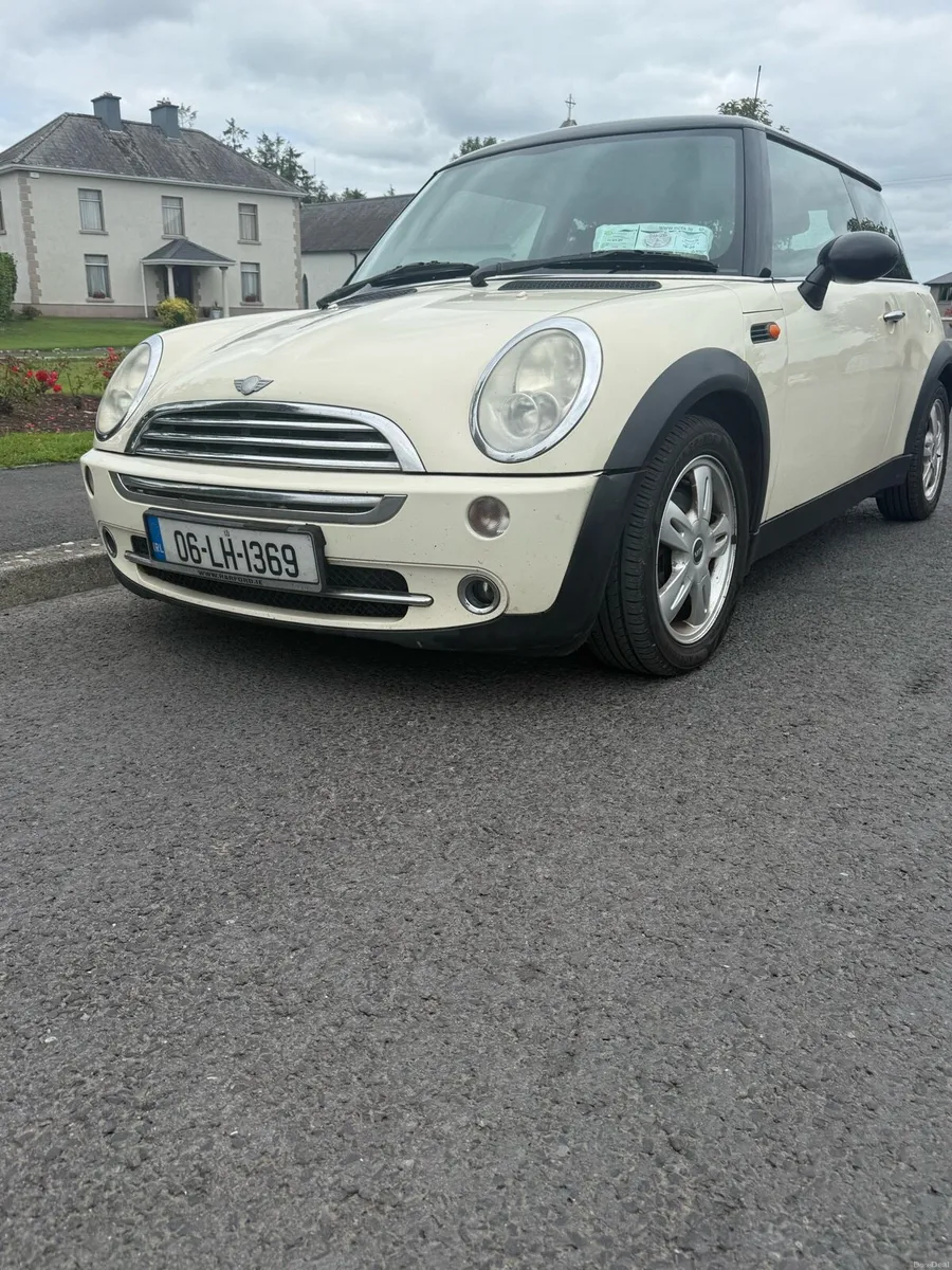 Mini Cooper - Image 2