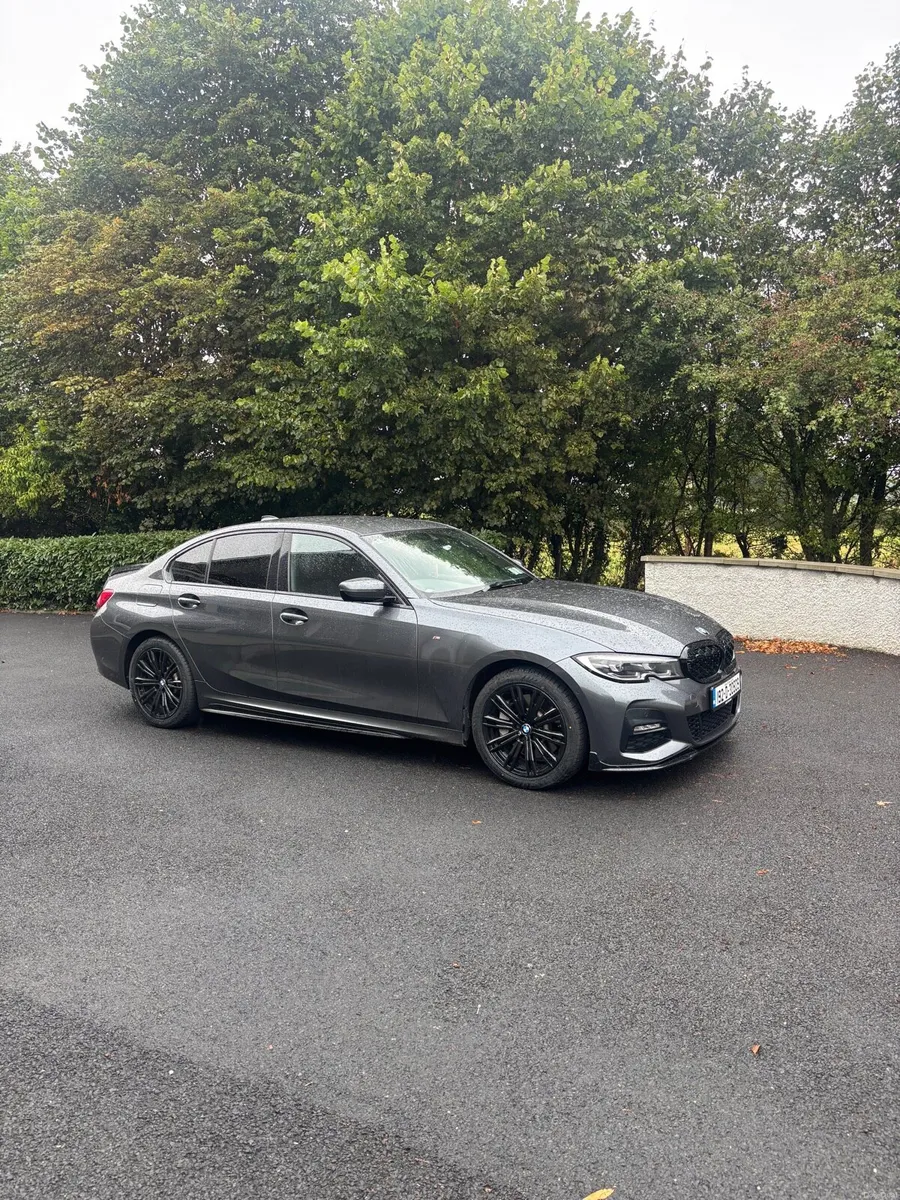 BMW 330e M-Sport - Image 3