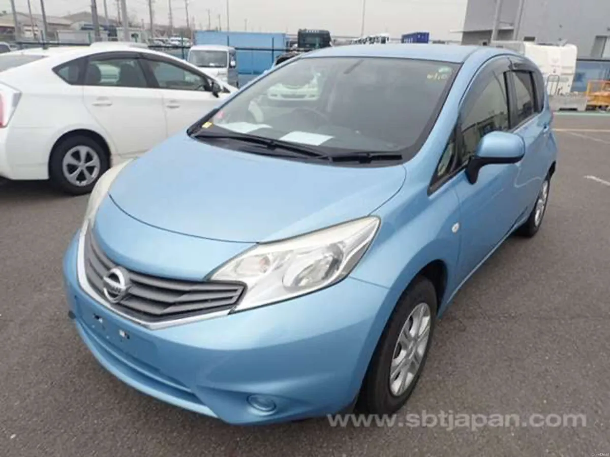 2013 Nissan Note Automatic low mileage 57,000km - Image 2