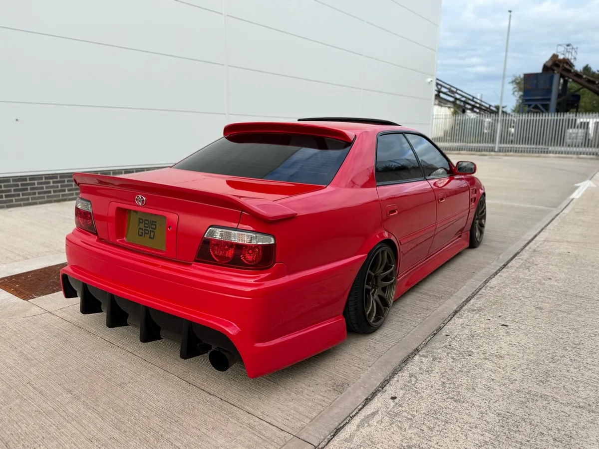 1996 Toyota Chaser Tourer V Sunroof model - Image 6
